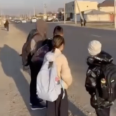 Таразда 69-мектептің алдында бағдаршам да, жаяу жүргіншілер өткелі де жоқ