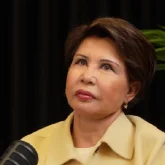 «Барлығын Тасқынмен салыстырамын»: Роза Рымбаева өмірде де, өнерде де жалғыз екенін айтты (ВИДЕО)