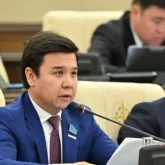 «Менің тоқалым ба, жоқ па бұл менің жеке өмірім»: Депутат Қырықбаев желіде тараған сыбыстарға жауап берді