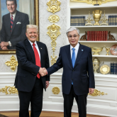 Ақ үйдің баспасөз қызметі Қасым-Жомарт Тоқаев пен Дональд Трамптың суреттерін жариялады (ФОТО)