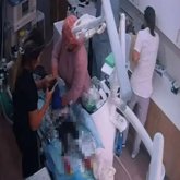 «Ата-анасы зар илеп қалған»: Сотта тіс емханасында болған қайғылы жағдайдың видеосы көрсетілді