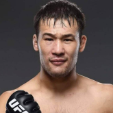 «Қара бала, таяқ жейсің»: Шавкат Рахмонов америкалық файтерге жауап берді