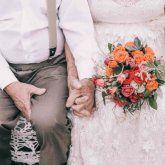 Алматыда 85 жастағы ата мен 80 жастағы әже отбасын құрды