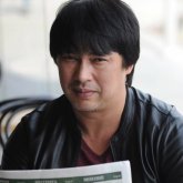 «Мені жауындай көреді»: Әнші Бүркіт ішіндегісін ақтарды (ВИДЕО)