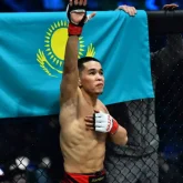 «Көлік береді деп ойладым»: Асу Алмабаев көкейінде жүрген ренішін айтты (ВИДЕО)