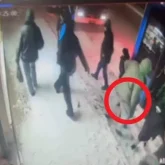 Астанада автобусқа мінген оқушы қызды шетел азаматы тонап кеткен