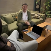 «Мені біраз адам біледі деп ойлаймын»: «Атыраулық хакер» атанған жігіт сұхбат берді (ВИДЕО)