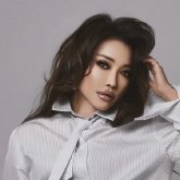 «Жаны ауырып отыр»: Блогер күйеуінен таяқ жеген Маржан Арапбаева туралы (ВИДЕО)