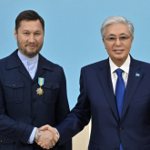 Тоқаев бір топ азаматты мемлекеттік наградамен марапаттады