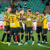 «Қайрат» бірден екі футболшысымен қош айтысты