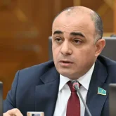 Депутат ҰБТ жүйесін сынға алды: тестілеу табыс көзіне айналды ма?