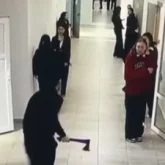 Құлсарыда балта ұстаған оқушы: мектеп директоры қызметінен босатылды