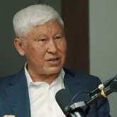 «ЖИ атом бомбасынан да қауіпті болмақ»: белгілі ғалым дабыл қақты (ВИДЕО)
