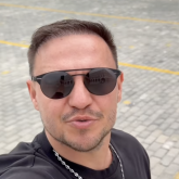 «Мама, мен неге қазақ емеспін?»: Ресейлік азамат қазақстандықтарға қызықты (ВИДЕО)