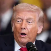 «50 жыл күттім»: Трамп тағы бір елдің жақын арада құлайтынын айтты