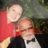 «Құшақтамағаныма, көрмегеніме 40 күн болды»: Асанәлі Әшімовтің немересі көпшілікті жылатты (ВИДЕО)