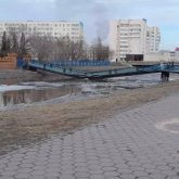 Көкшетауда апатты көпір құлады: қауіпті нысанға кім жауап береді?