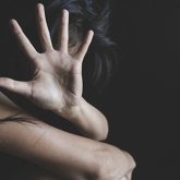 Екі күдікті ұсталды: Алматыда 15 жастағы жетім қызды 8 жігіт жабылып зорлаған