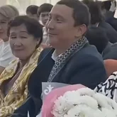 «Отбасылық өмірімізді жастарға үлгі етті»: Қайрат Әділгерейдің әйелі  ерекше оқиғасын айтып, көпке мақтанды (ВИДЕО)