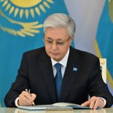 Тоқаев Қазақстан халқын Ұлттық кітап күнімен құттықтады
