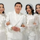 «Ересек адам ретінде шешім қабылдадым»: Абай Бегейдің хиджабын шешкен үлкен қызы көпшілікке үндеу жасады