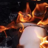 СҚО-да 42 жастағы әйел өзін өртеп, ауыр күйікпен ауруханаға жеткізілді