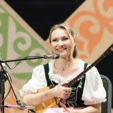 «Қанымда неміс тәртібі, қазақтың кеңдігі бар»: Эльдана Габерман жансырын ақтарды