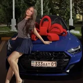 «Рақмет, мама!»: Тұрсынбектің қызы сыйға алған су жаңа көлігін көрсетті (ФОТО)