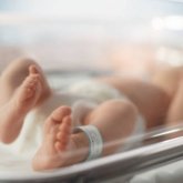 «Қонақүйде босанған»: Астанада кәріз құдығынан жаңа туған сәби табылды