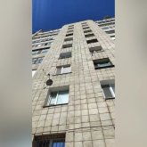 «Анасы үйде болған»: Астанада 13-қабаттан құлаған жеті жастағы бала көз жұмды
