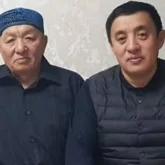 «Дерт меңдеп кетті»: Серікзат Дүйсенғазы әкесінің денсаулығы сыр бергенін айтты