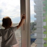 Биыл Астанада терезеден құлаған балалар саны 39-ға жетті