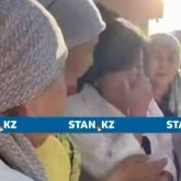 Нұрай Серікбайдың анасы сот үкімінен кейін көз жасына ерік берді (ВИДЕО)