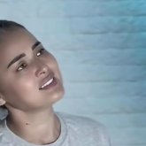 «Жаным» деп жүргендер жаныңды алған»: Мөлдір Мұқанованың жаңа әні елді жылатты (ВИДЕО)
