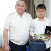 Қарағандылық жасөспірім суға батып бара жатқан 4 жасар бүлдіршінді  құтқарып қалды