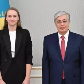 Президент Елена Рыбакинаны әлемнің бірінші ракеткасы атануымен құттықтады