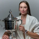 Елена Рыбакина ресми түрде әлемнің бірінші ракеткасы атанды