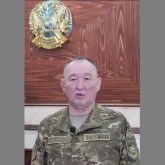 «Жауапкершіліктен жалтармаймыз»: Қорғаныс министрі ел алдына шығып, үндеу жасады (ВИДЕО)