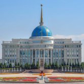 Тоқаев барлық деңгейдегі мәслихаттардың өкілеттігін мерзімінен бұрын тоқтатты