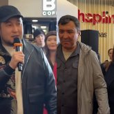 «Қорқатын болдық қой»: Жұмабек Жанықұлов құлағынан шерткен асаба мәлімдеме жасады (ВИДЕО)