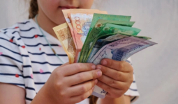 Енді елімізде баласы жоқтарға салық салынуы мүмкін