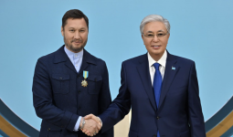 Тоқаев бір топ азаматты мемлекеттік наградамен марапаттады