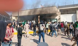 Карачиде наразылар АҚШ елшілігіне шабуыл жасады: Сегіз адам қаза тапты