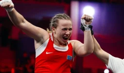 Қазақтың қос боксшы қызы Азия чемпионы атанды