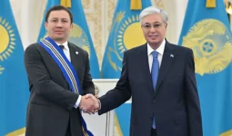 Тоқаев Геннадий Головкинді Халықаралық бокс даңқы залына енуімен құттықтады