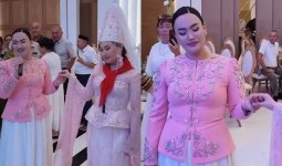 «Не үлес қосқан?»: Төреғалидің қарындасы қыз ұзатып сынға қалды (ВИДЕО)