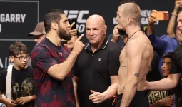 Ислам Махачевтен тарихи жеңіс: UFC-дегі рекорд жаңарды