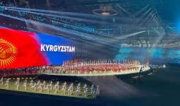 «Қырғыз ағайындарға риза болып отырмын»: Журналист Бішкектегі көшпенділер ойынының ұйымдастырылуы туралы (ВИДЕО)