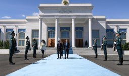 Тоқаев  Лаос Президентін елорда әуежайынан шығарып салды