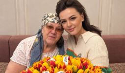 «Мәңгілік сағынышым»: Анна Данченко марқұм анасына жазба арнап, көпті жылатты